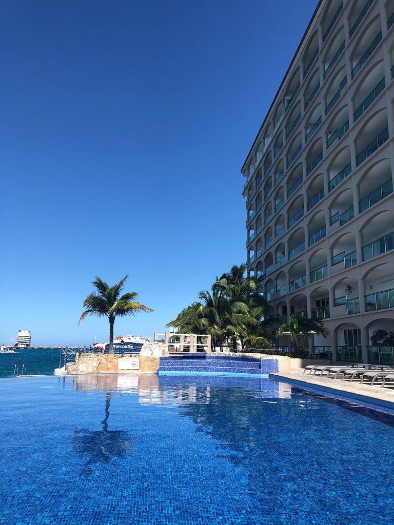 Infiniti Heated Swimming Pool area at El cantil